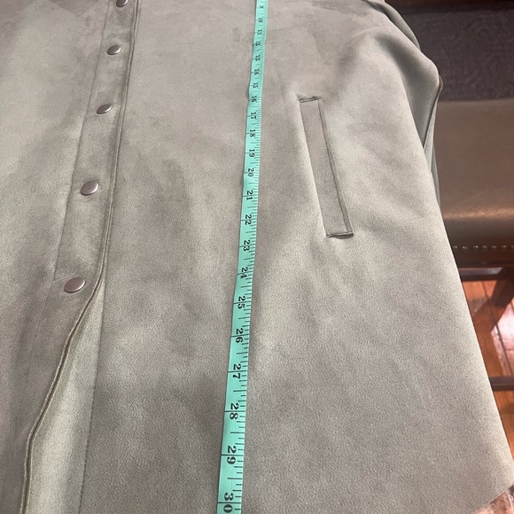 ‎ WynneLayers Stretch Faux Suede Shirt Jacket plus oversize 2XL - Picture 10 of 12